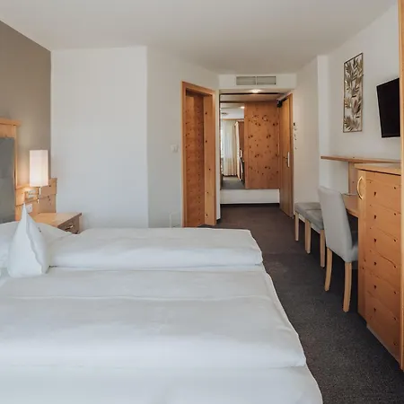 Lisetta Hotel 4*